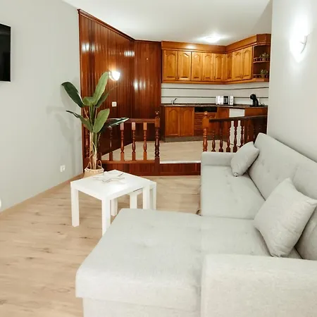 Lar Da Revolta Apartamento *