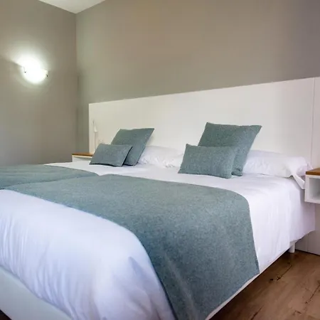 Lar Da Revolta * Cedeira